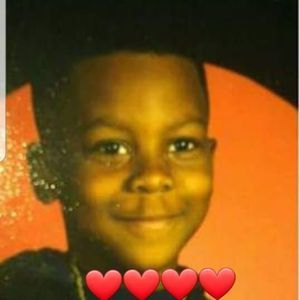 Meet your Posher, Dina